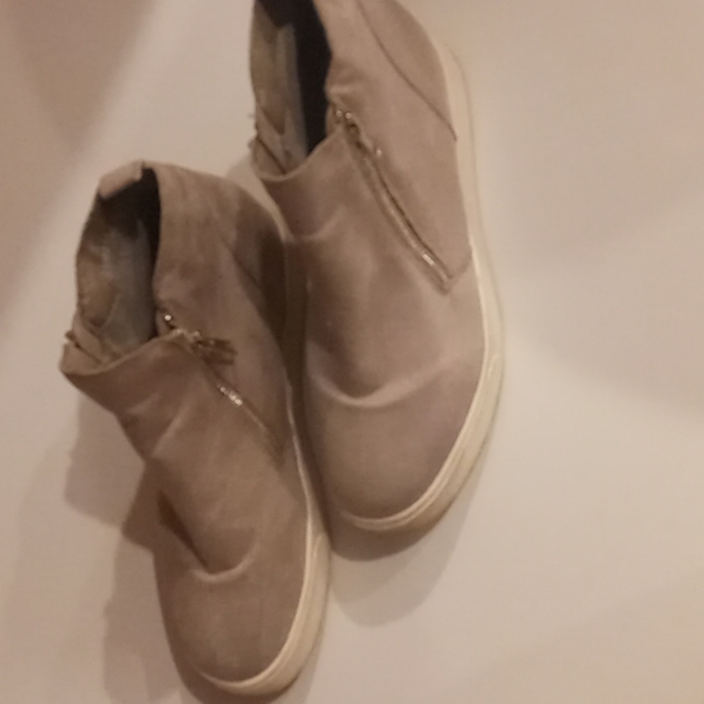 Size 8 Soda brand